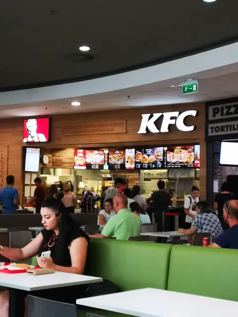 KFC Békéscsaba Csaba Center