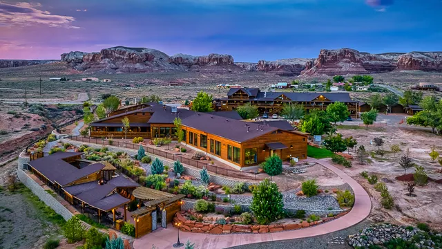 Desert Rose Resort & Cabins