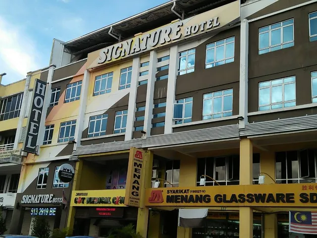 Signature Hotel