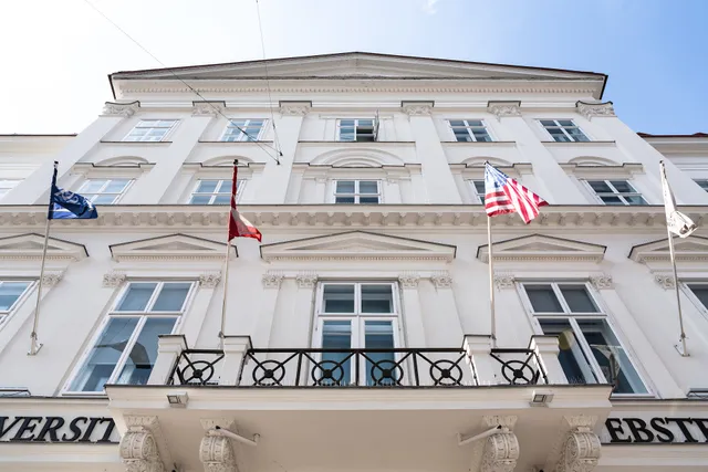 Webster Vienna Private University