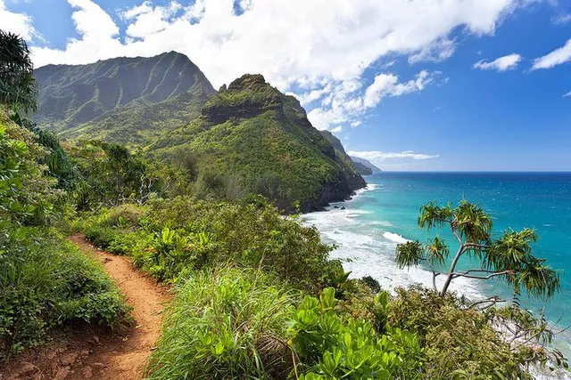 Kalalau Trailhead