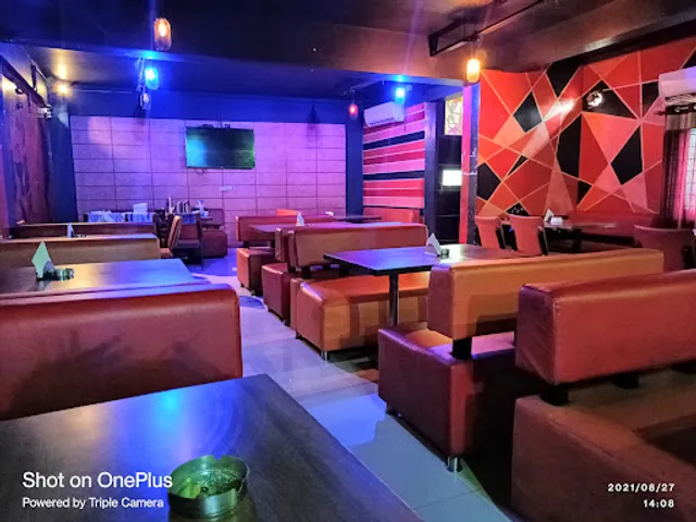 The WineDine Bar and Restaurent