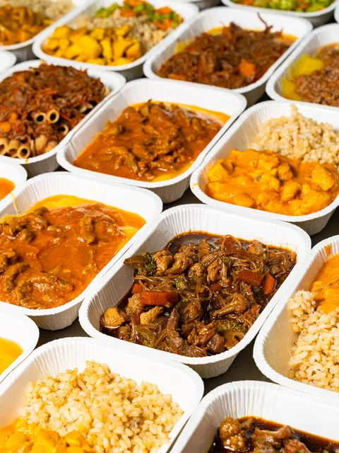 Izi Comer Bem - Entrega de Refeições Saudáveis em Curitiba (PR)