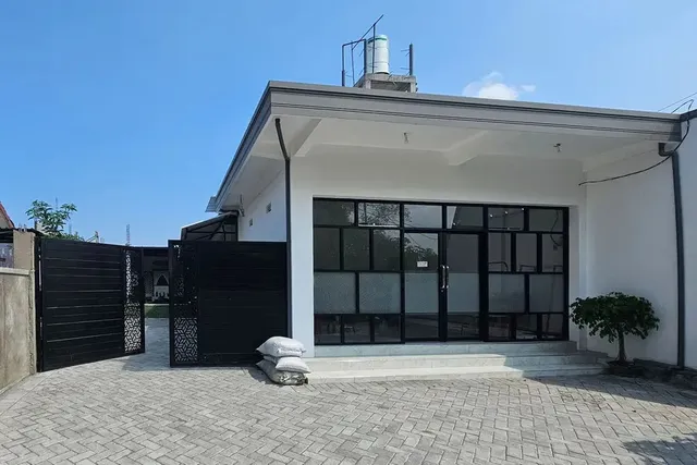 Guest House Saqeena Syariah Near Blitar Park RedPartner