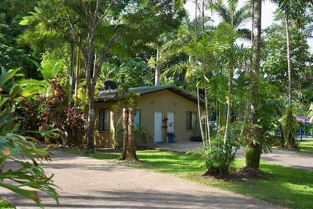 Daintree Siesta Accommodation & Campground