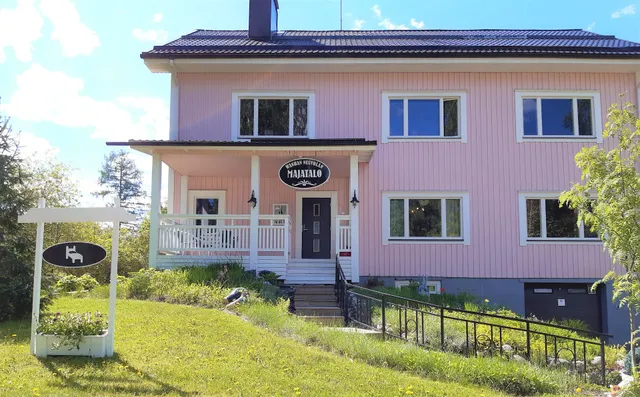 Wanhan neuvolan majatalo