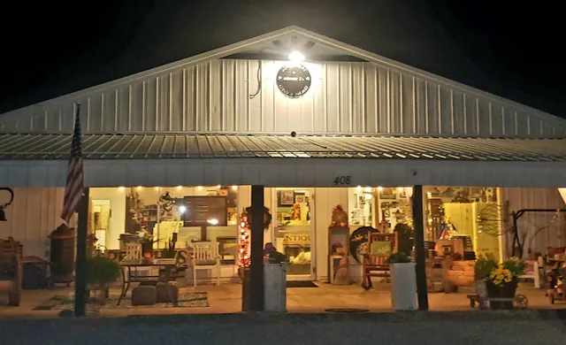 John's Junk & Sarah's Salvage Vintage Co.