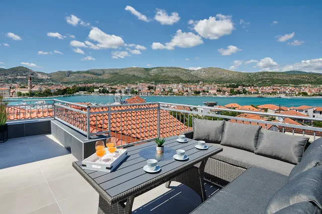 Apartments & Rooms Žaja