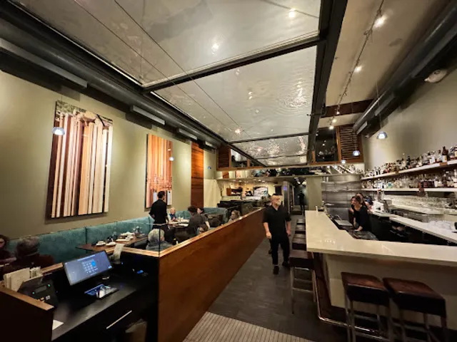 Five Fusion & Sushi Bar