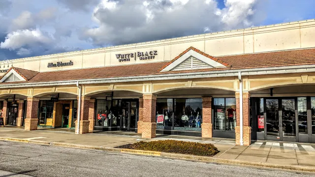 White House Black Market