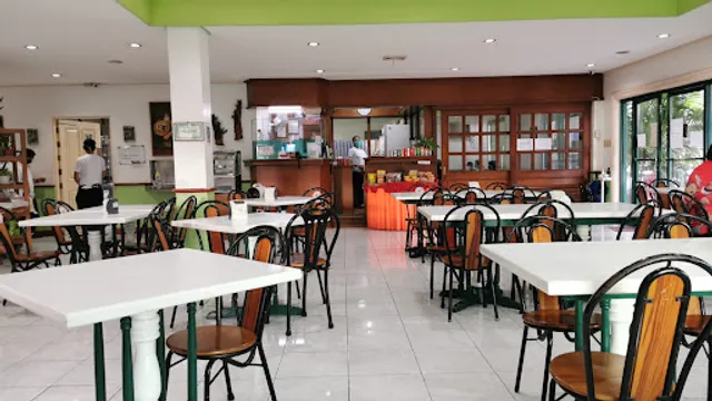 Bahay Kawayan Restaurant