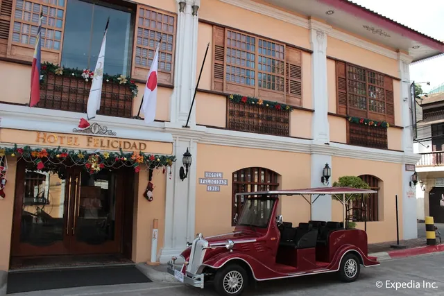 Hotel Felicidad Vigan DHHD