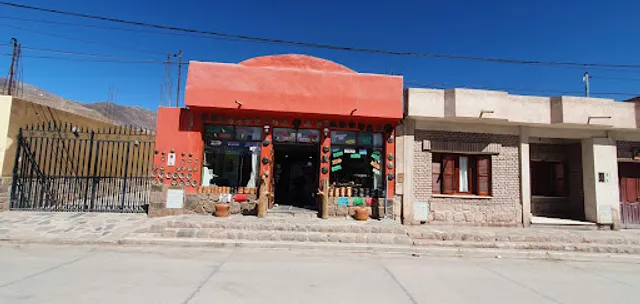 Los Puestos Restaurante