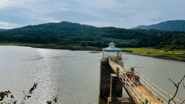 Hirekolale Lake Cafe