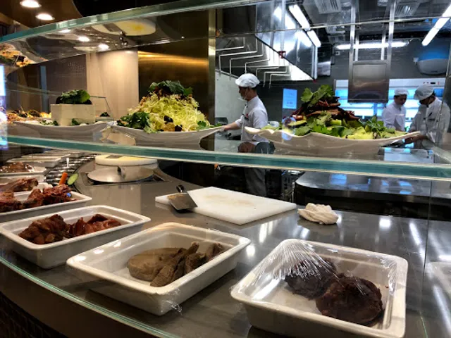 Lake Chong Fa Broadway Shop