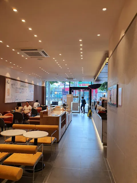 투썸플레이스 부천중동시장점