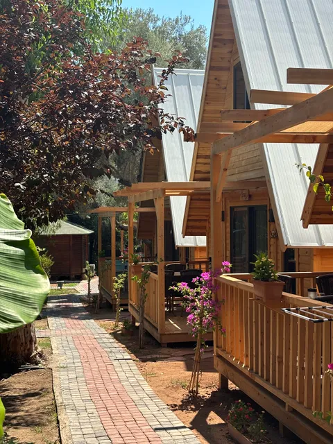 Oba Beach Hotel & Restaurant