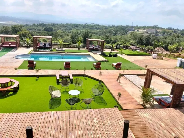 ELIAS NEFALE ECO ESTATE