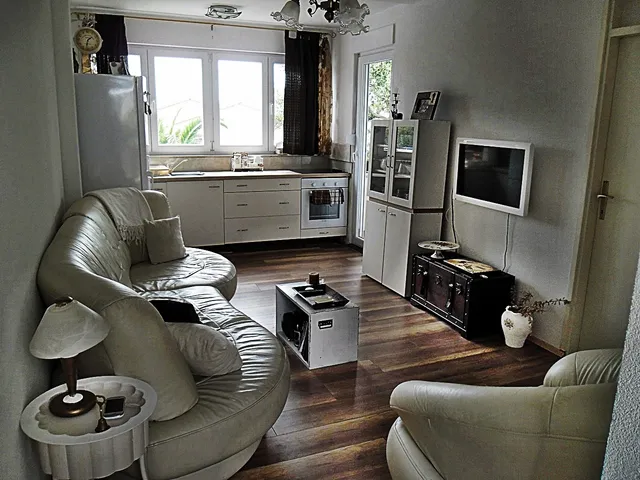 Apartmani Karla-Punta skala,Petrčane- Book Direct for Best Rates