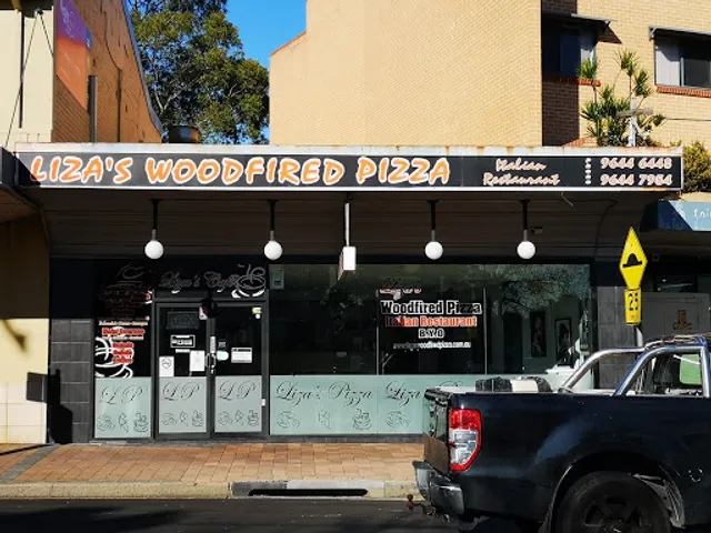 Liza’s Woodfired Pizza
