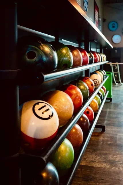 Uptown Lanes/ Back Alley Bar & Grill