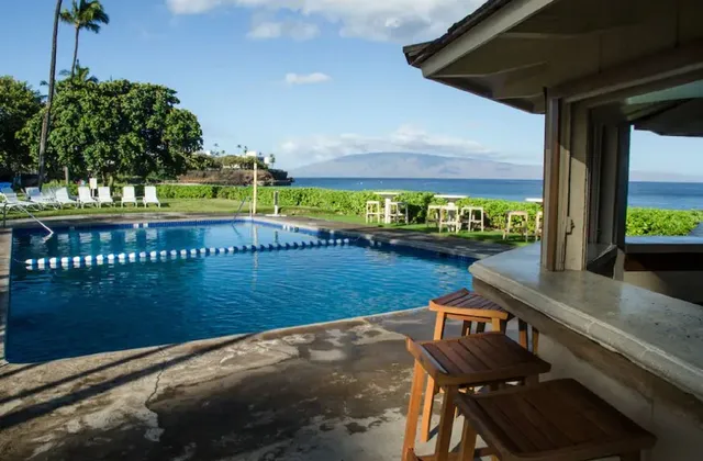 Royal Lahaina Resort & Bungalows