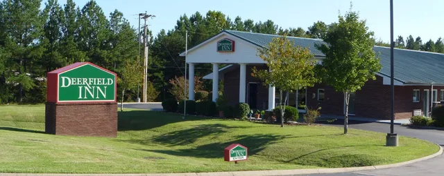 Deerfield Inn & Suites