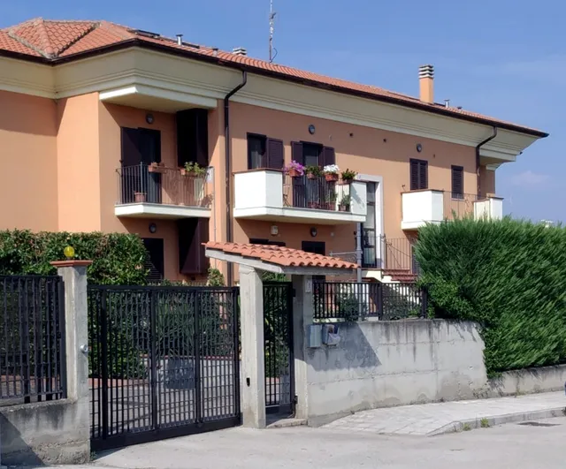 ALLEGRETTI'S HOUSE VENOSA