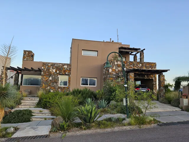 Casa Laderas de Chacras