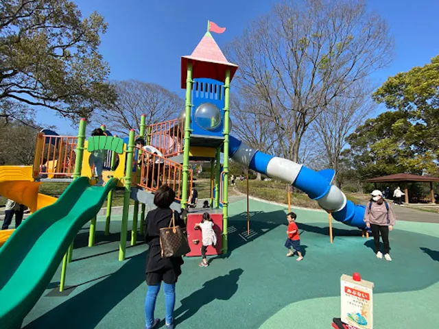 こどもの国中央広場