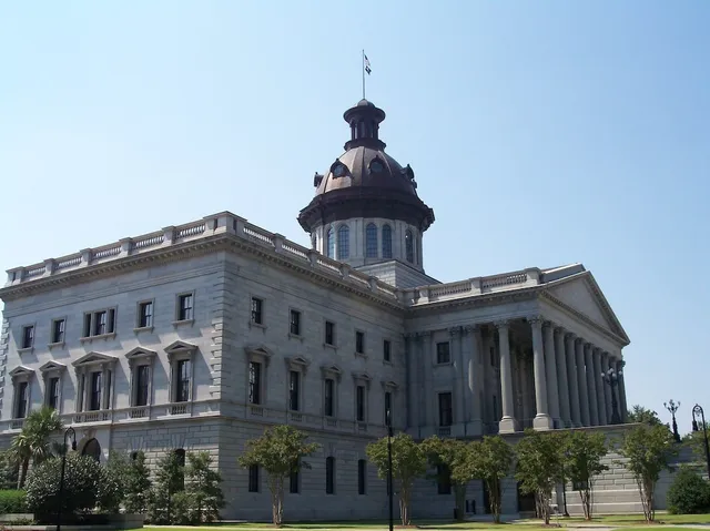 Holiday Inn Express & Suites