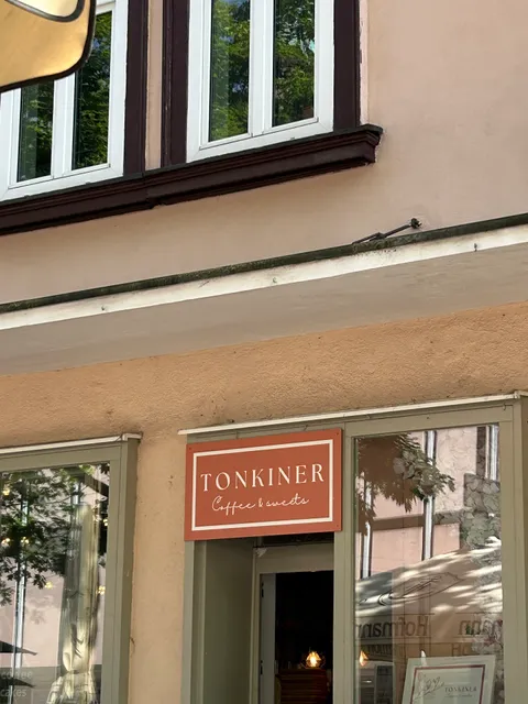 Tonkiner Café