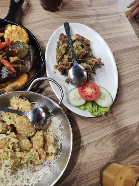 D'Cost Plaza Surabaya