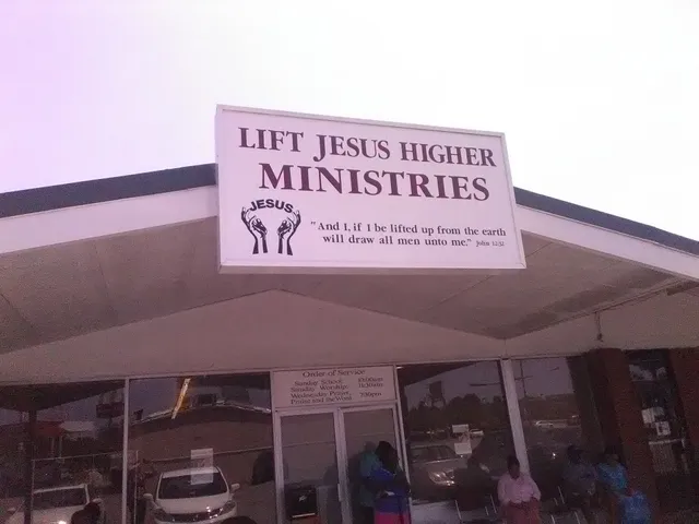 Queens Plaza Shopping Center