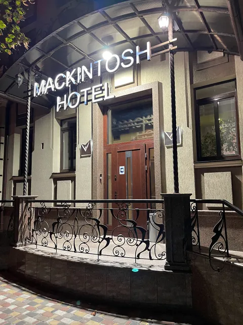 Mackintosh Hotel