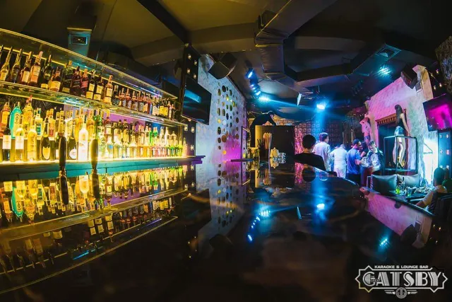 Великий Гэтсби Караоке Бар