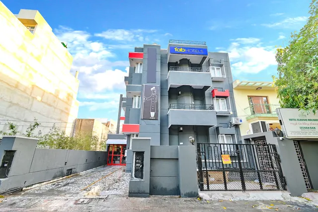 FabHotel Classic Holiday - Hotels in Shyam Nagar, Jaipur