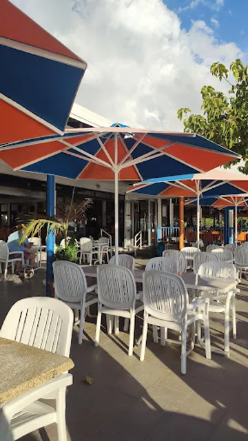 Arapis Coral Bay restaurant