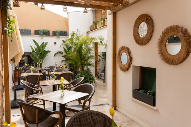 El PATIO de Moonten (Adults Only)