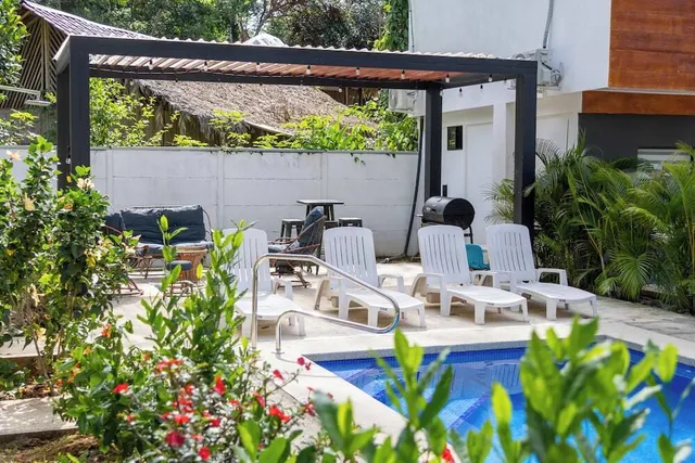 Playa Negra Home’s