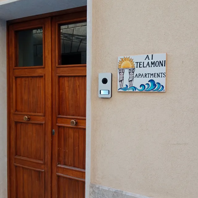 Ai Telamoni Apartments