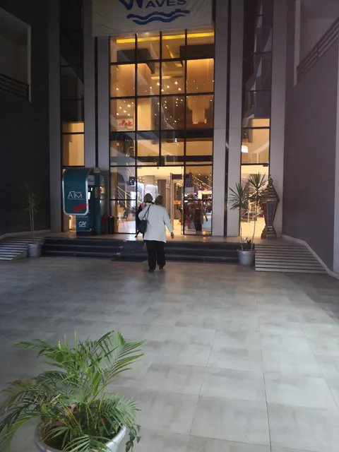 SeaFront Cafe & Restaurant