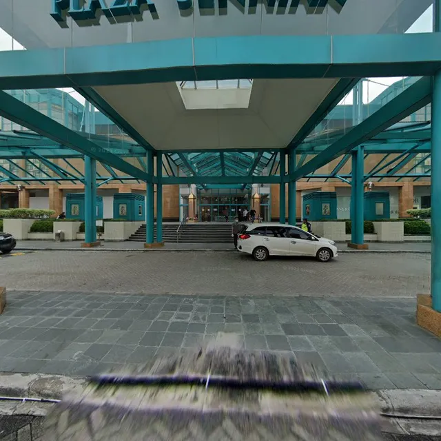 Oakley Plaza Senayan