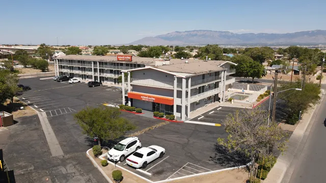 Extend-A-Suites Albuquerque West