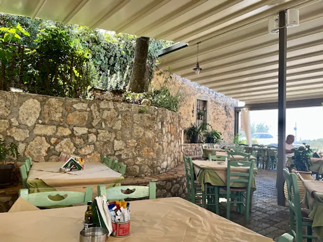 Εστιατόριο Μάκης