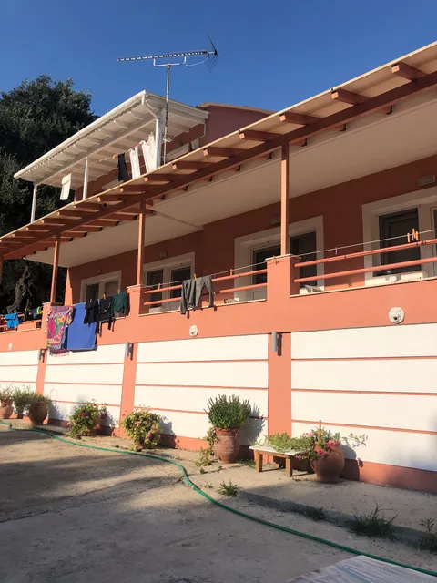 Paraskevi Apartments