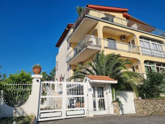 Perla Beach Stabia B&B