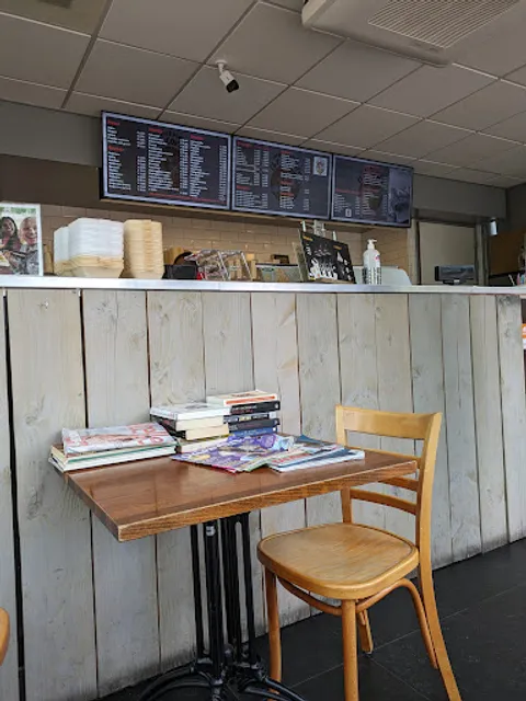 Snackplace "The Corner"