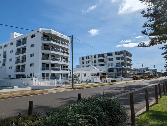 Coral Sands by Kacy's