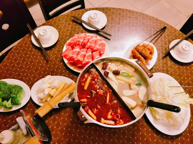 梁記麻辣火鍋專賣店